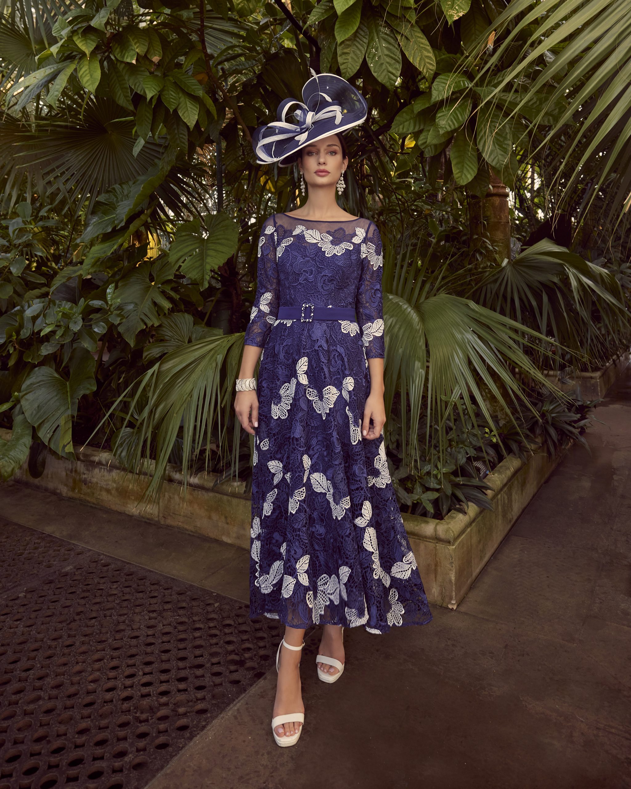 992337 NAVY IVORY 011